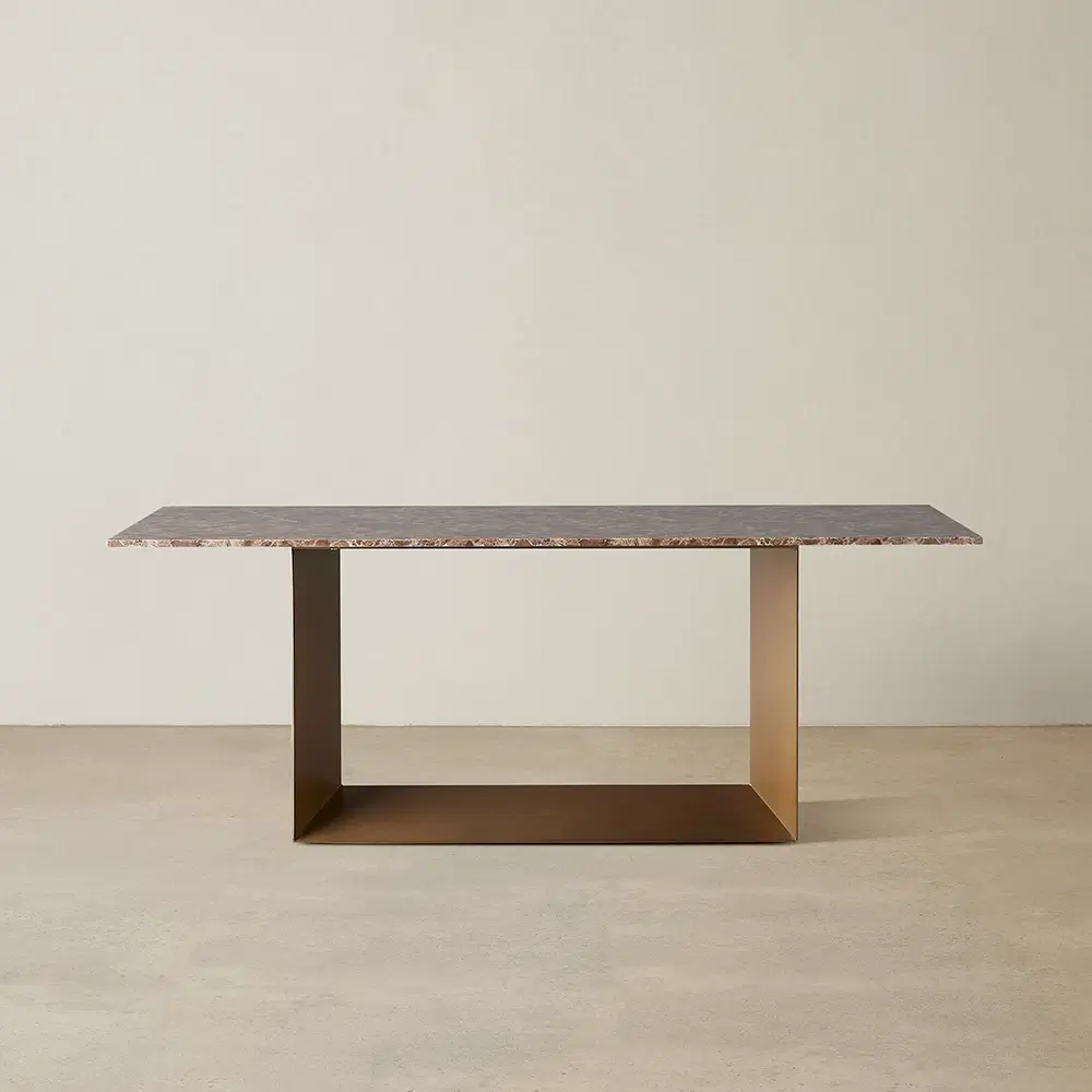 Isla Light Brown Marble Dining Table - Brushed Bronze Legs