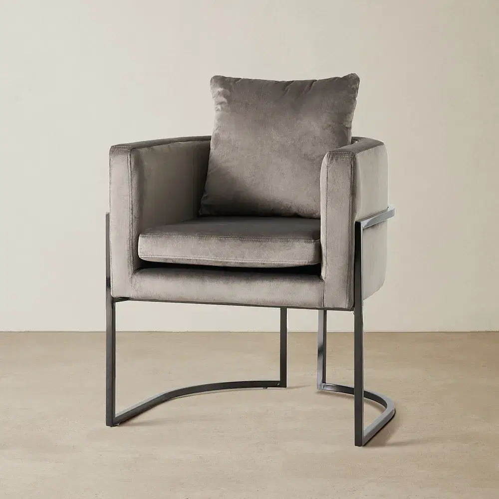 Cynthia Chair II - Mushroom with Shiny Black Base 