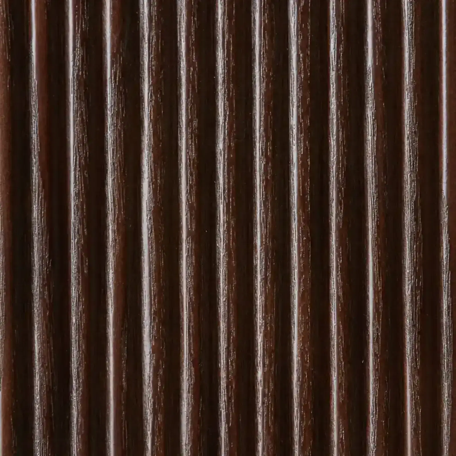 San Pierre Ebony Brown Ash Veneer Queen Bed	